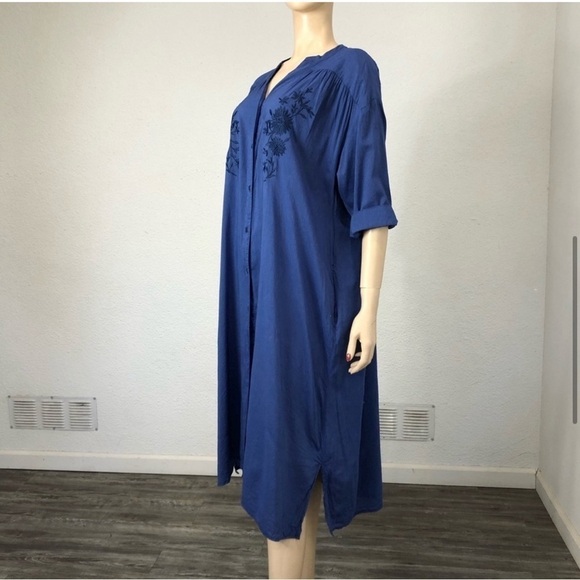 Studio CLIP button front embroidery flower T-shirt dress - Picture 7 of 16